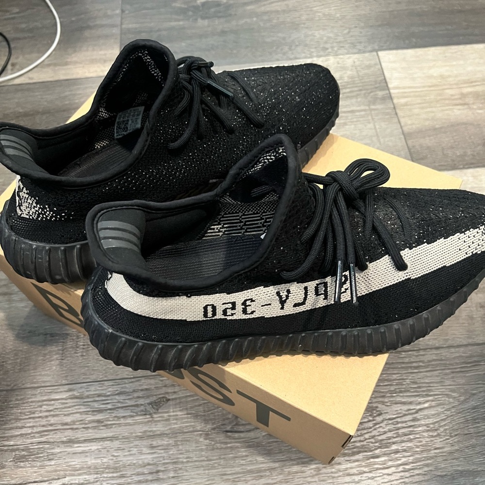 Adidas Yeezy Boost 350 V2 “Oreo”